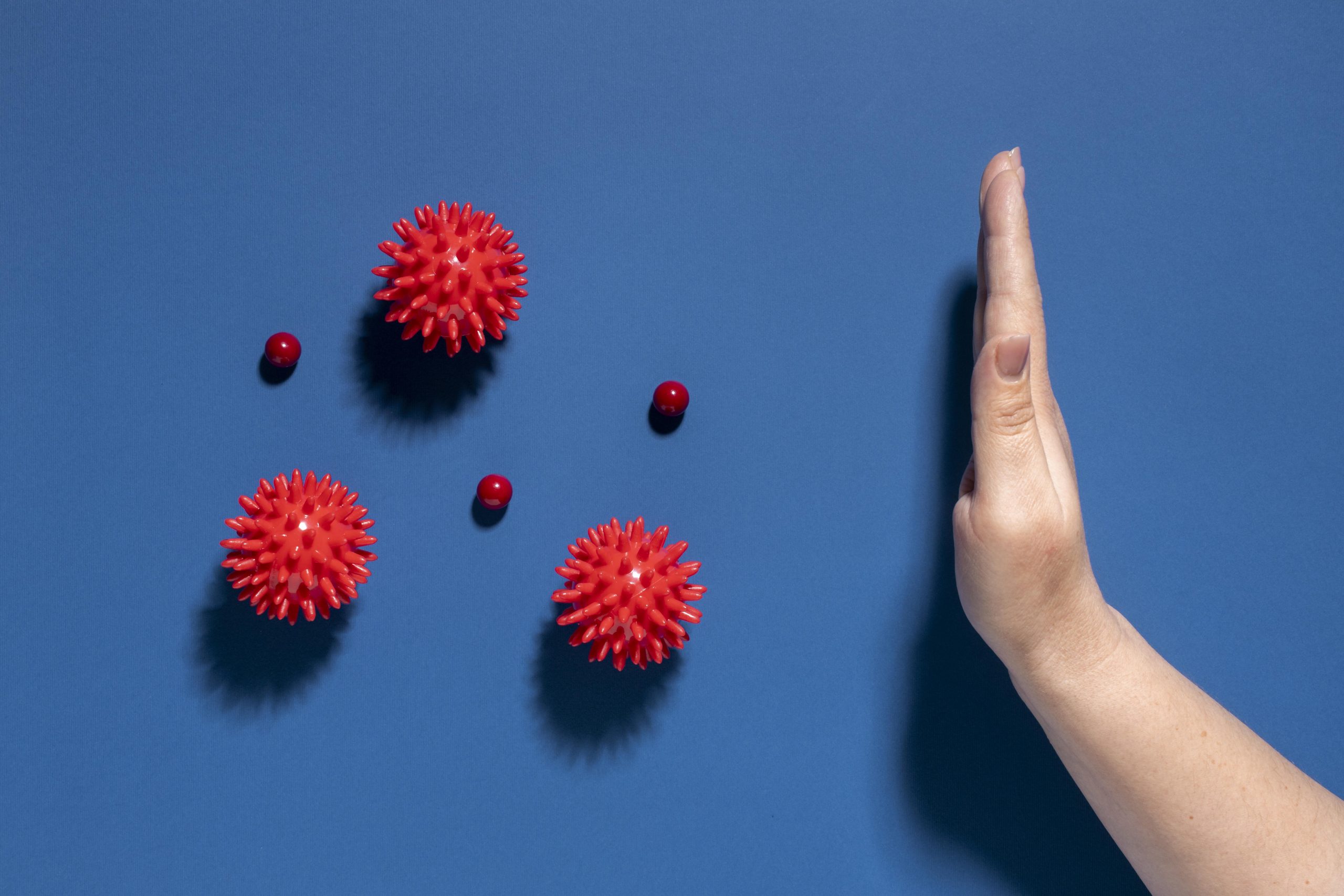 lay-flat-de-mano-para-detener-virus