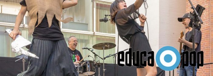 Cartel ESTA BOLA SI QUE MOLA