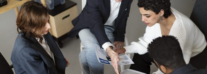 trabajadores empresa reunión